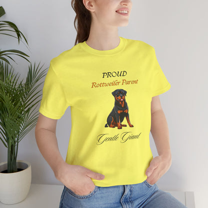 Proud Rottweiler Parent t-shirt ribbed collar and neckline detail
