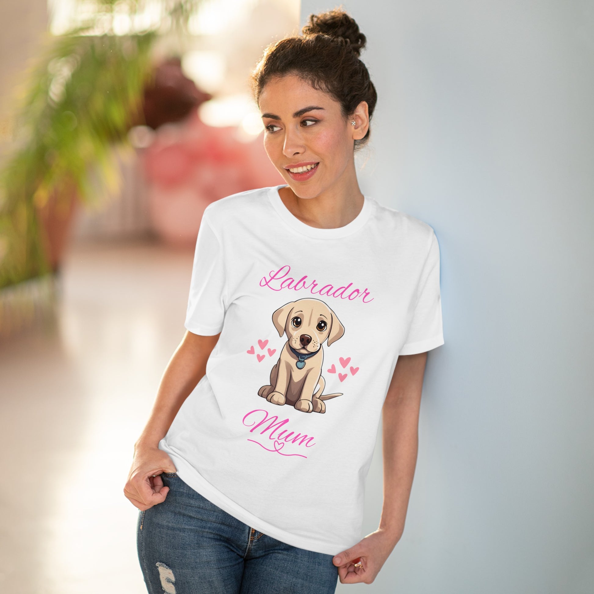 "LABRADOR MUM" Organic T-shirt - by sniffwagglenwalk™ - Sniff Waggle And Walk