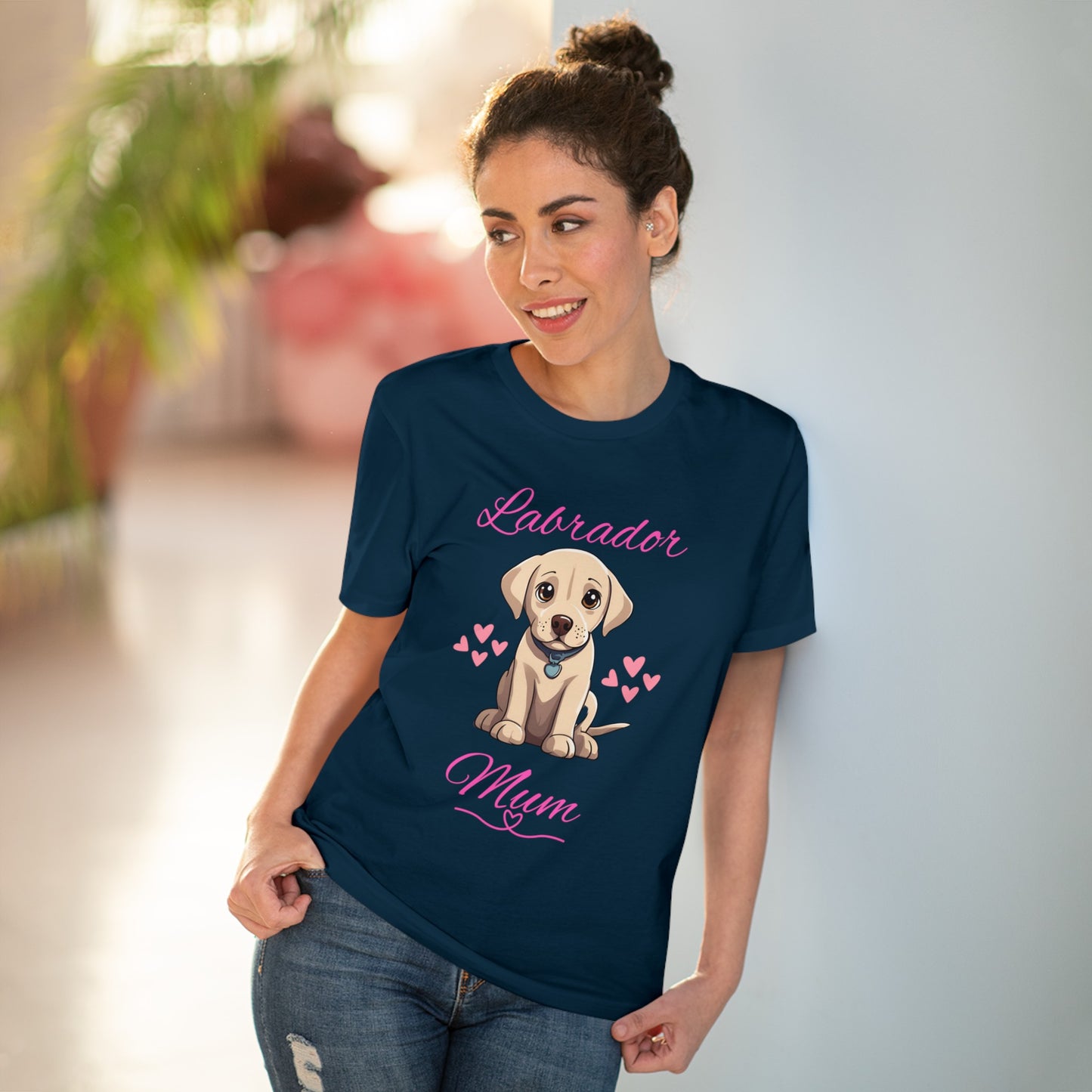 "LABRADOR MUM" Organic T-shirt - by sniffwagglenwalk™ - Sniff Waggle And Walk