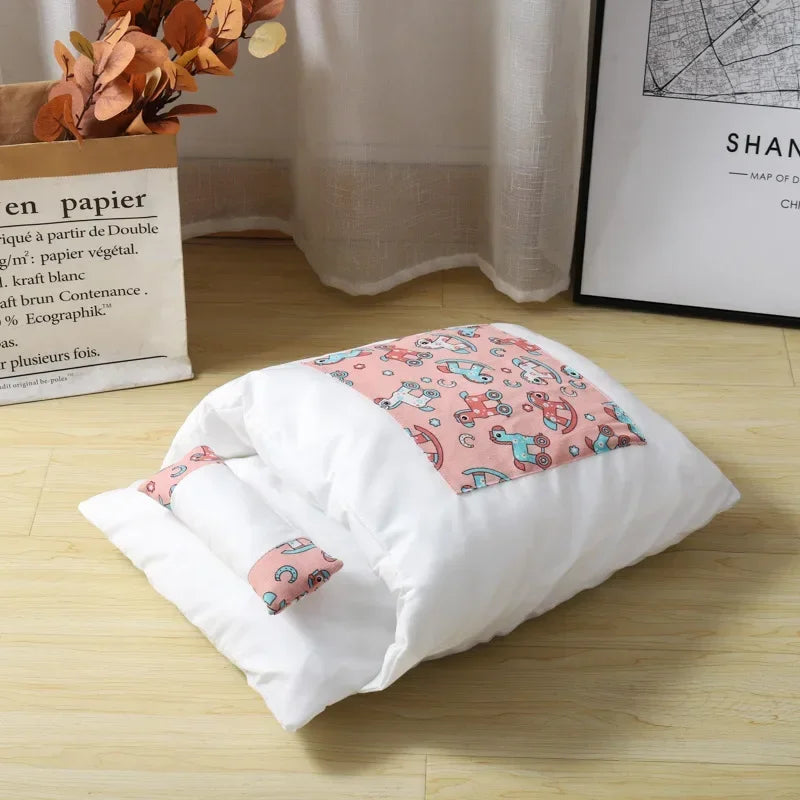 Pet cave bed suitable for cats and small breed dogs
