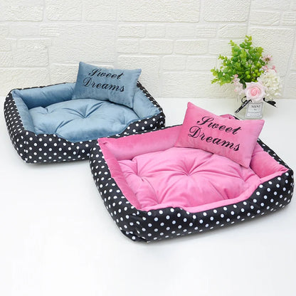 Size chart for polka dot dog bed — S 50x40cm, M 65x50cm, L 85x60cm — SniffWaggleNWalk