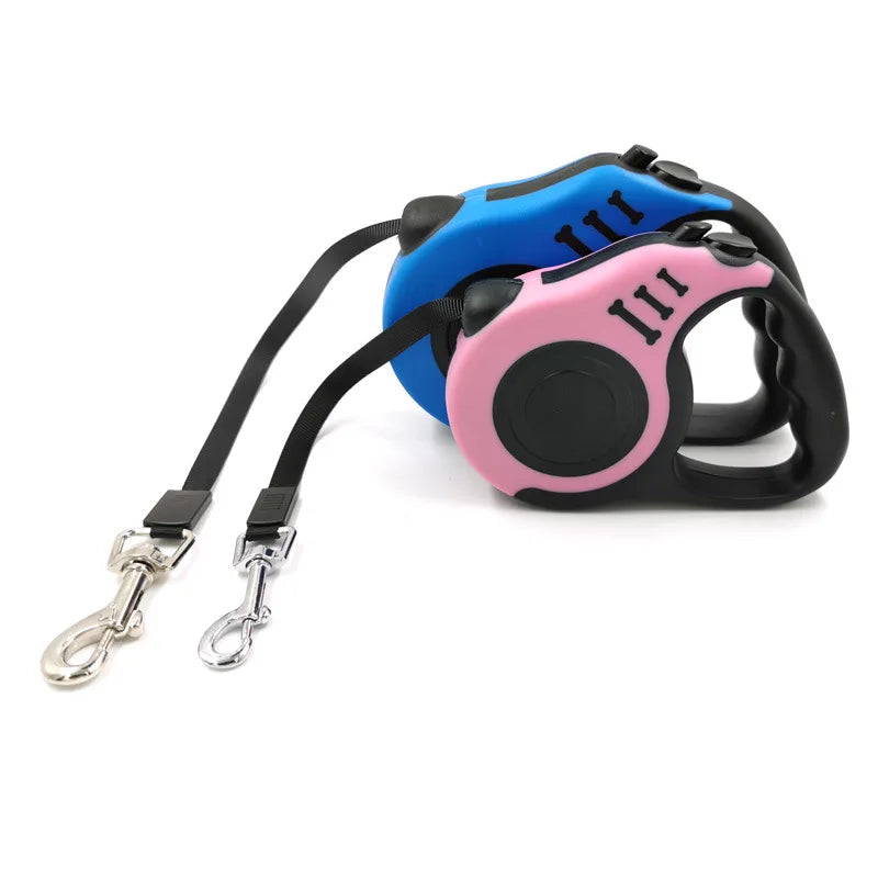 RoamLine retractable dog lead in red with steel swivel clip and smooth nylon cord