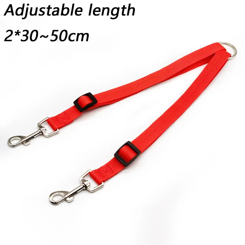 TwinWalk™ adjustable two-dog lead coupler in red — size diagram showing 30–50cm arm range and D-ring connection