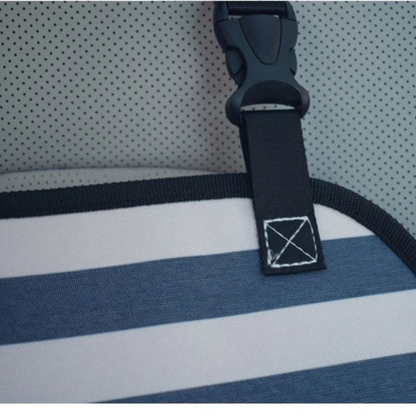  Close-up of 900D water-resistant Oxford fabric used in PupRide dog car booster seat exterior
