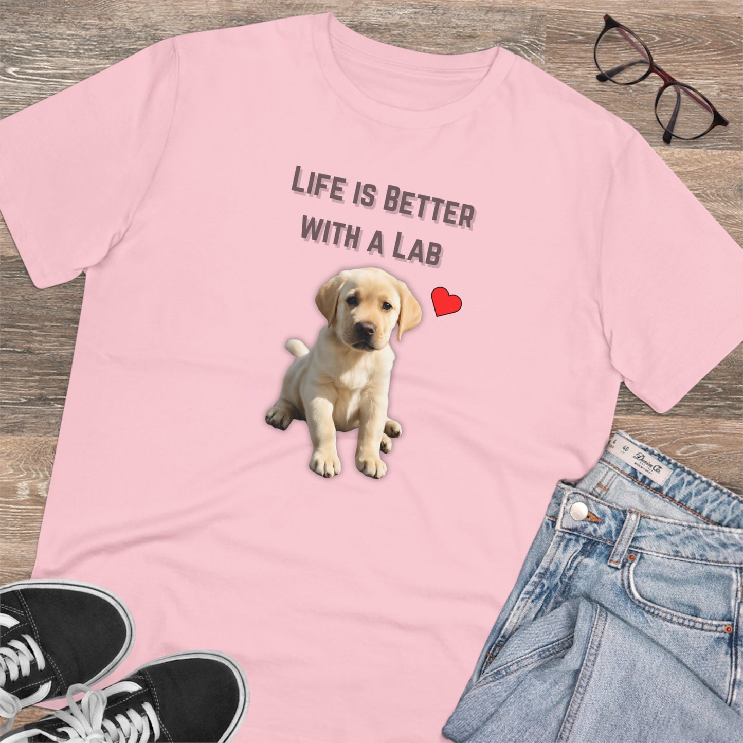 "LIFE IS BETTER WITH A LAB" Organic T-shirt - Unisex pink - Sniff Waggle And Walk