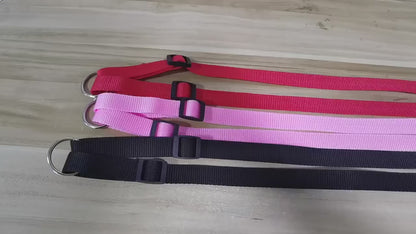 Two-Dog Lead Coupler, Nylon Y-Splitter, Fixed 40cm or Adjustable 30–50cm, 12 Colours — SniffWaggleNWalk TwinWalk™